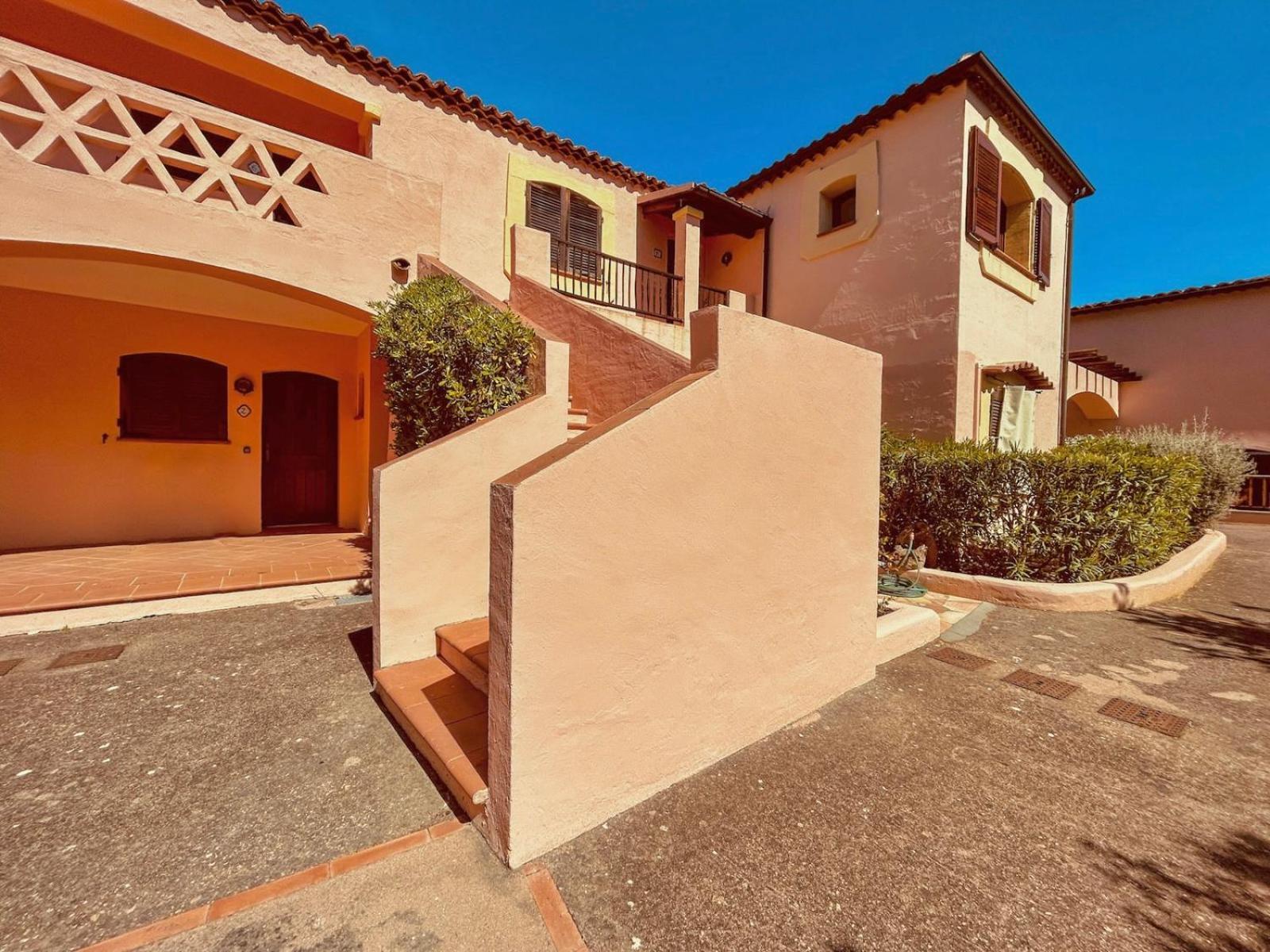 Sweet Homes Sea View With Pool Baja Sardinia Exterior photo