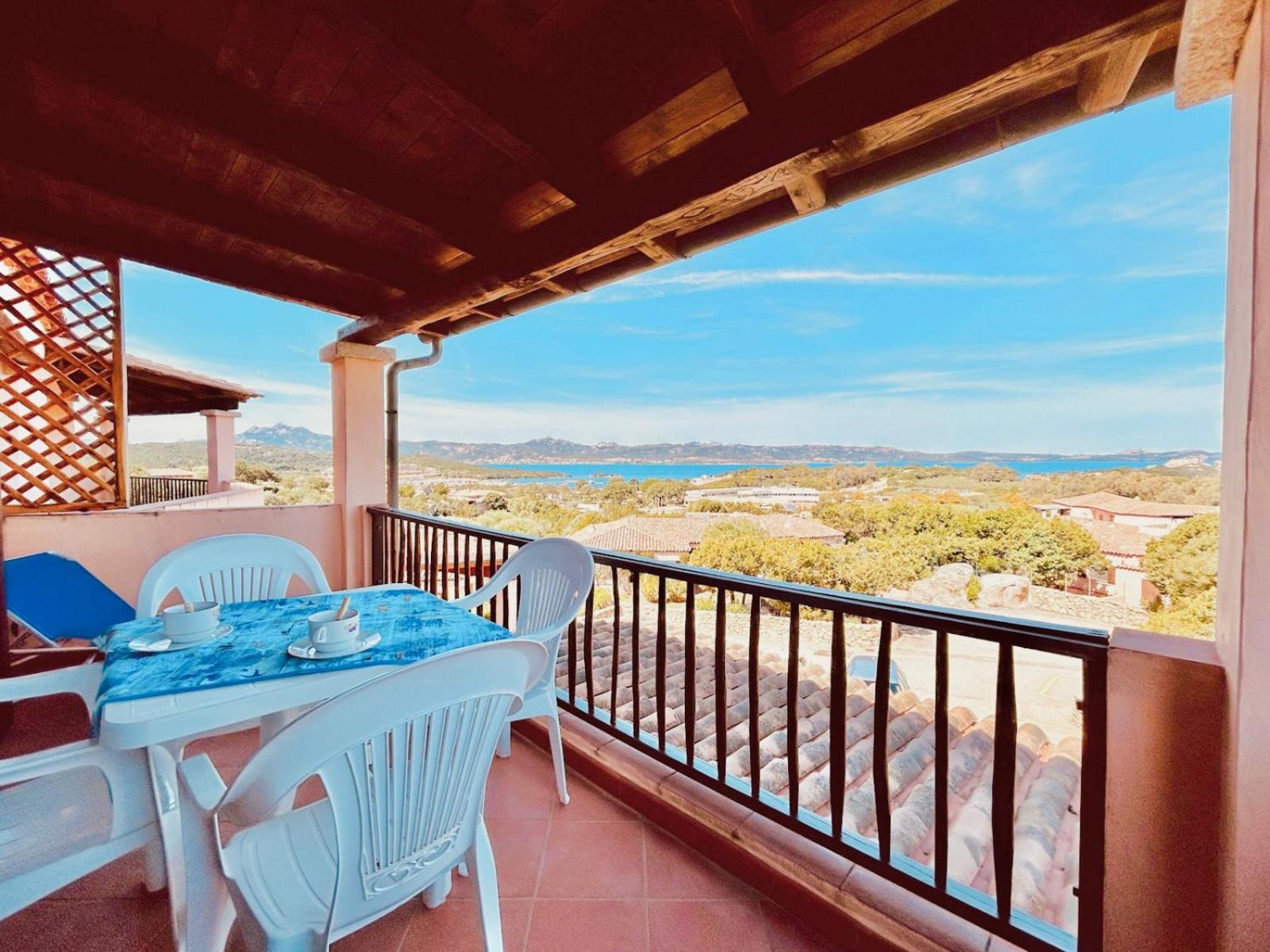 Sweet Homes Sea View With Pool Baja Sardinia Exterior photo