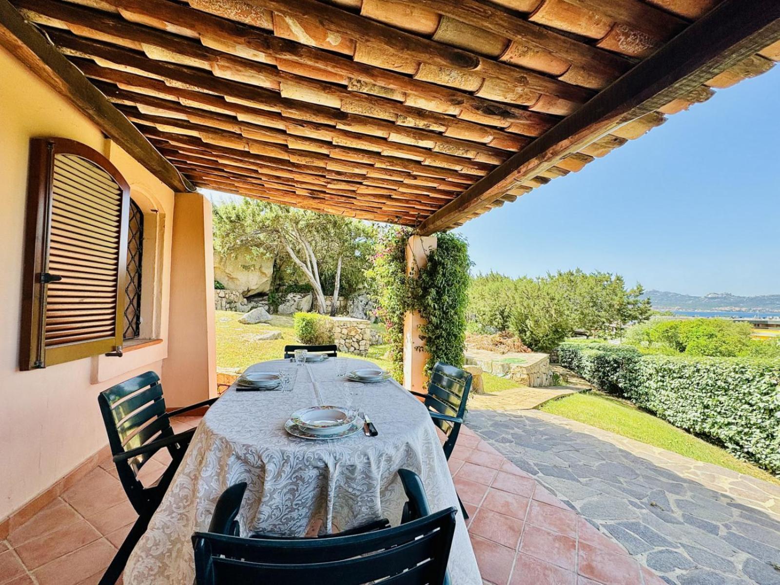 Sweet Homes Sea View With Pool Baja Sardinia Exterior photo