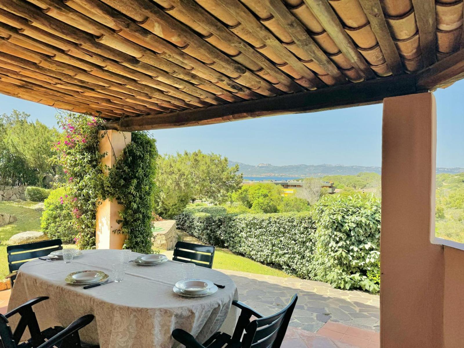 Sweet Homes Sea View With Pool Baja Sardinia Exterior photo