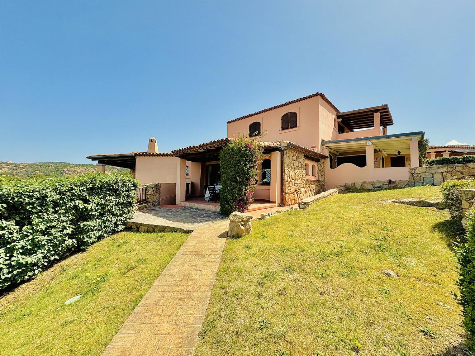 Sweet Homes Sea View With Pool Baja Sardinia Exterior photo