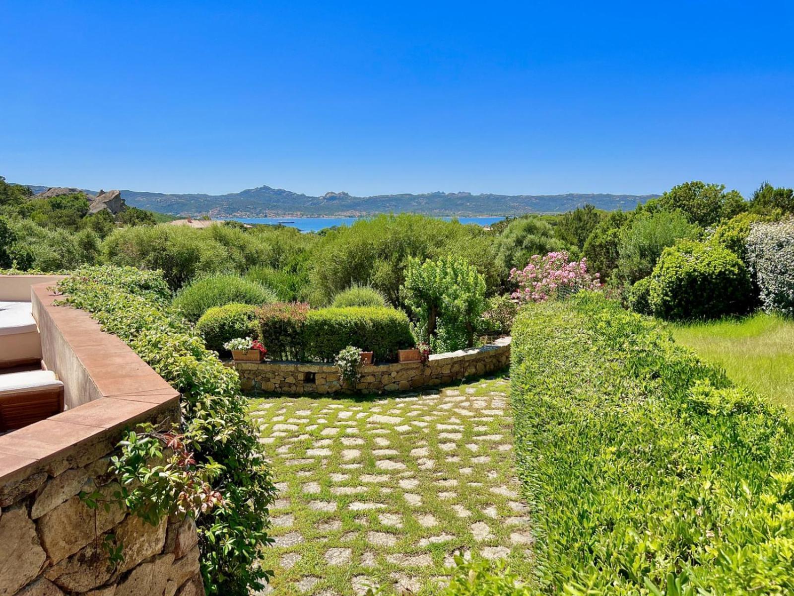 Sweet Homes Sea View With Pool Baja Sardinia Exterior photo